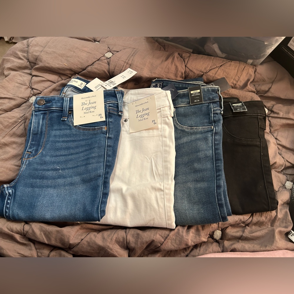 Abercrombie and Fitch 4 pairs Jean Leggings Bundle 25 0 R